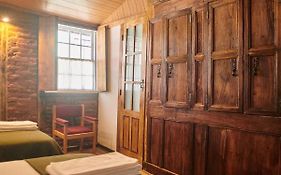 Casa Da Praca Velha Guest House